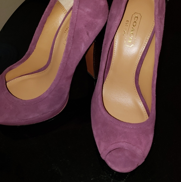 COACH PURPLE SHOES - Picture 2 of 7